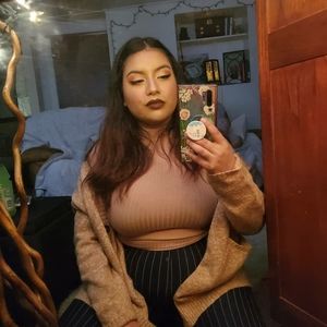 Meet your Posher, Nathaly